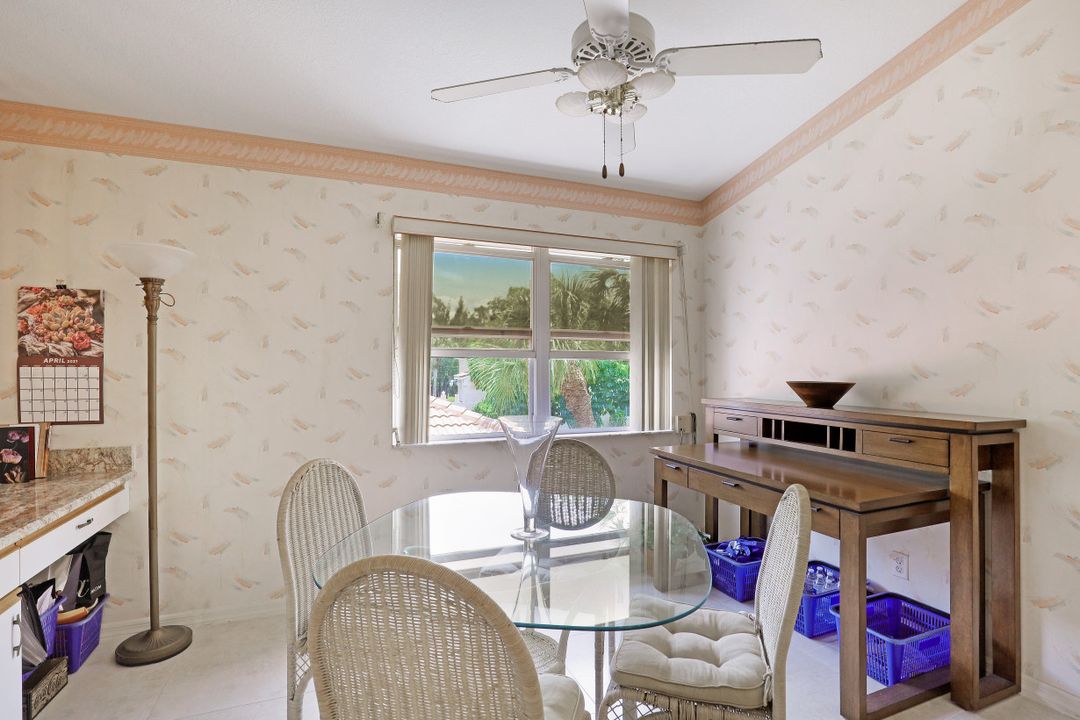 680 Woodshire Ln #H 4, Naples, FL 34105