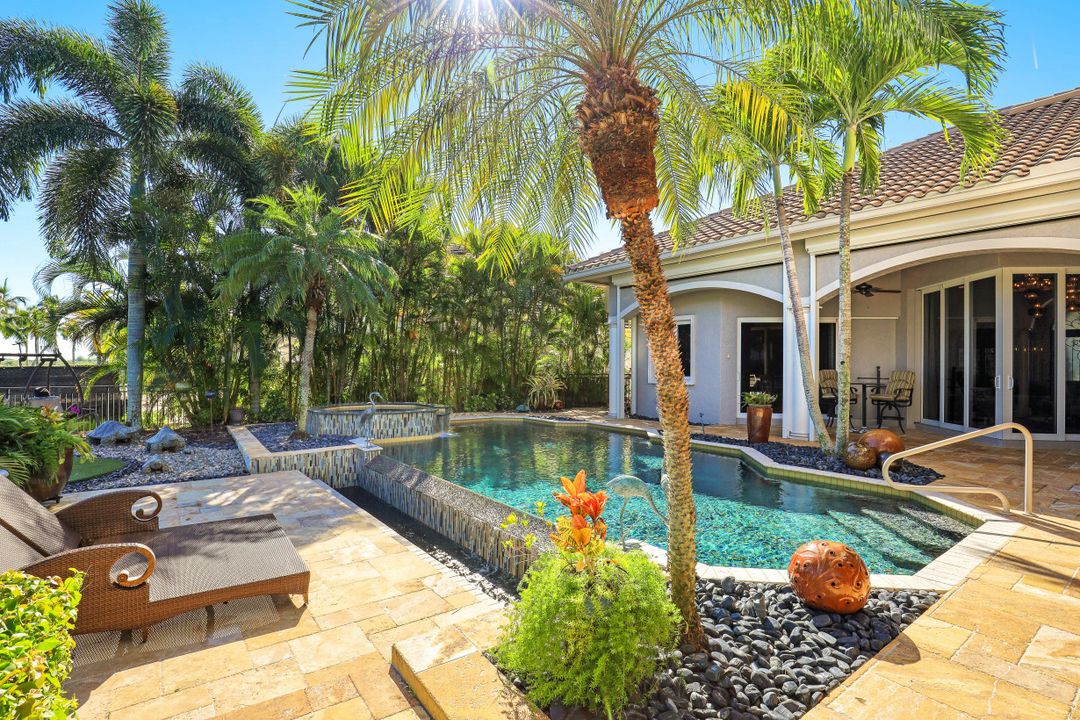 18000 Via Bellamare Ln, Miromar Lakes, FL 33913