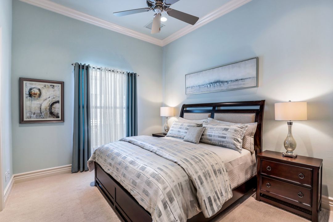 16462 Seneca Way, Naples, FL 34110