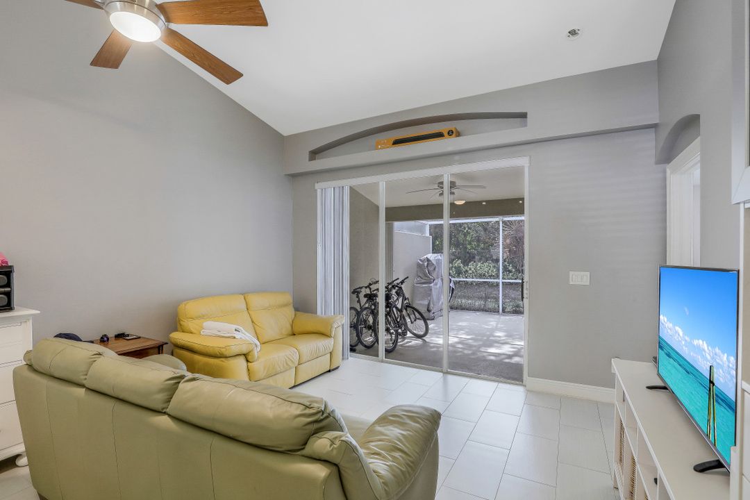 8511 Ibis Cove Cir, Naples, FL 34119