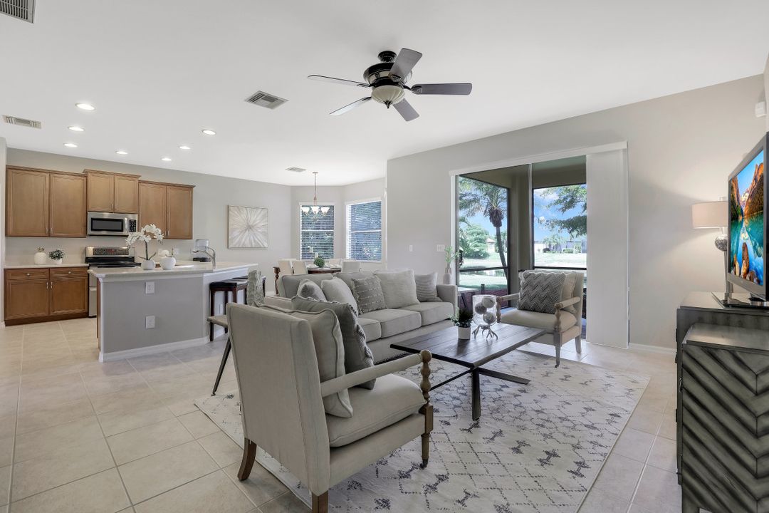 12494 Country Day Cir, Fort Myers, FL 33913