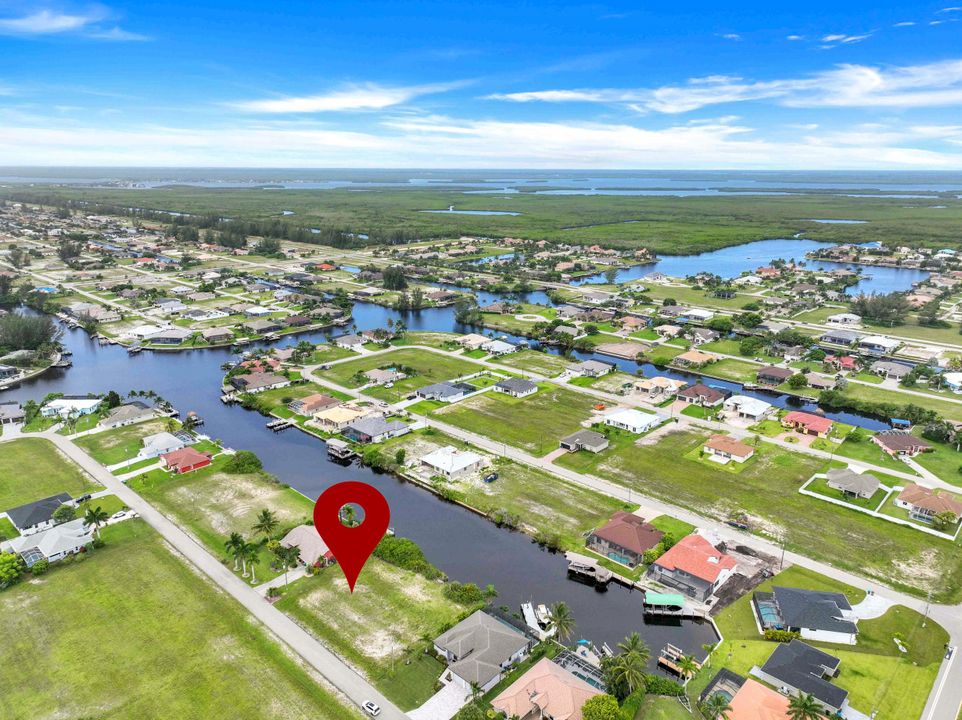 1038 NW 37th Pl, Cape Coral, FL 33993