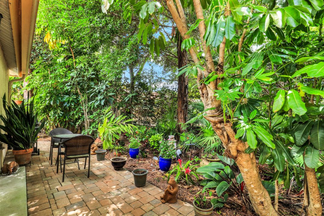 15185 Majorca Bay Dr #1, Naples, FL 34110