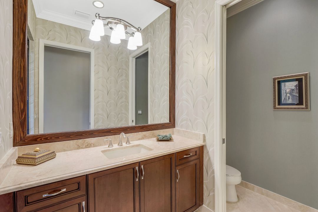 2915 Cinnamon Bay Cir, Naples, FL 34119