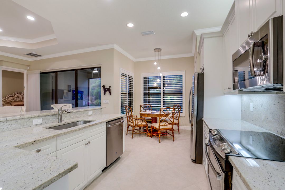 3050 Hudson Ter, Naples, FL 34119