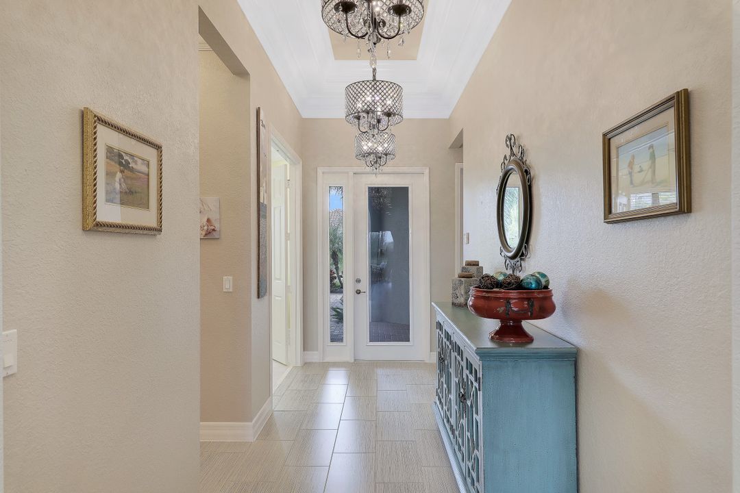 3370 Baltic Dr, Naples, FL 34119