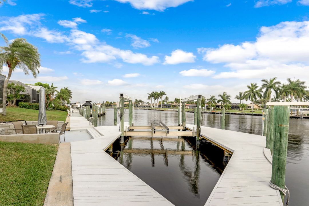 1923 SE 36th Terrace, Cape Coral, FL 33904