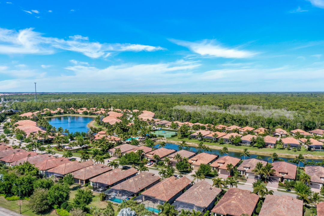 9073 Isla Bella Cir, Bonita Springs, FL 34135