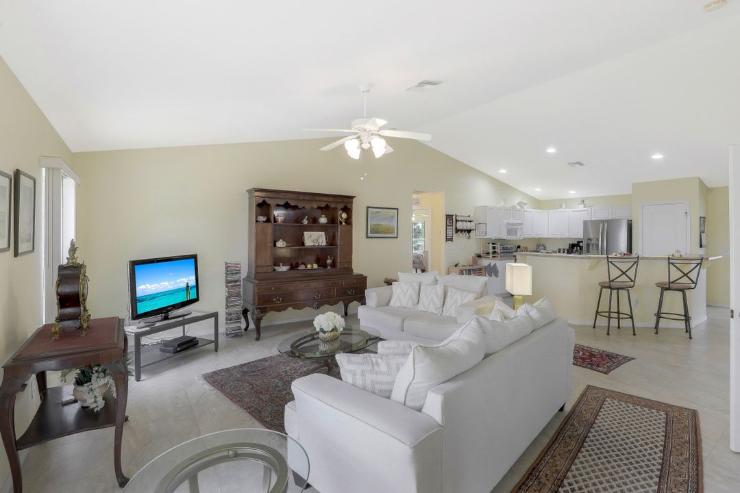 308 NW 22nd Ct, Cape Coral, FL 33993