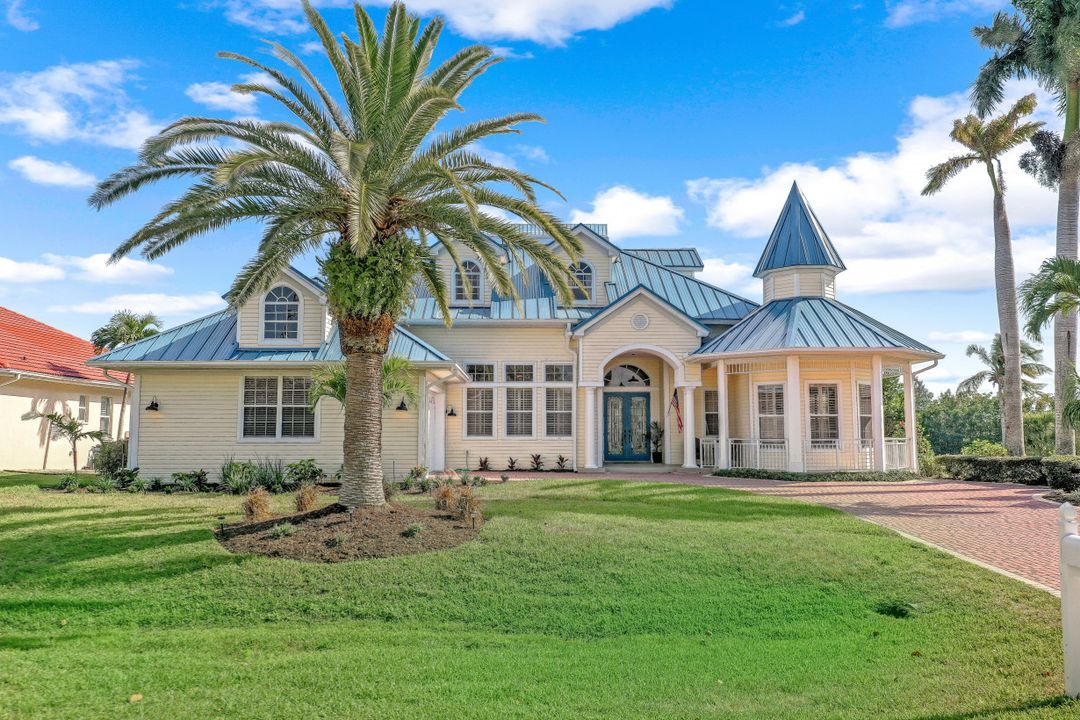 2422 El Dorado Pkwy W, Cape Coral, FL 33914