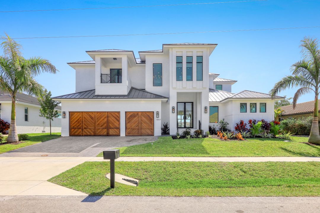 1857 Woodbine Ct, Marco Island, FL 34145