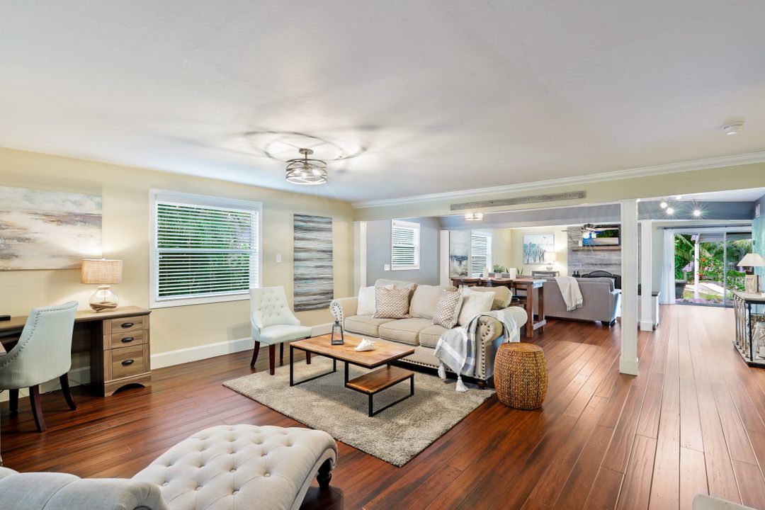 66 River Ct, Naples, FL 34110