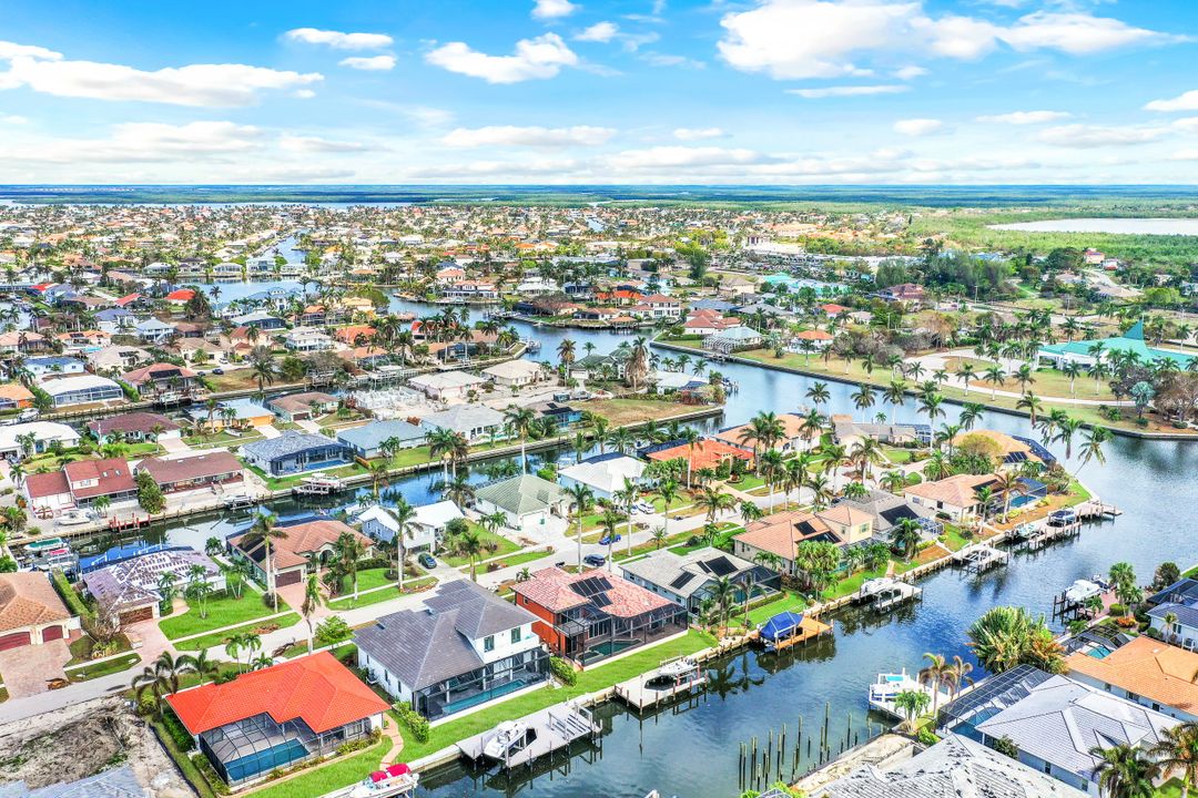 1631 Begonia Ct, Marco Island, FL 34145