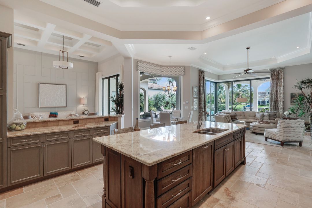 11861 Via Novelli Ct, Miromar Lakes, FL 33913