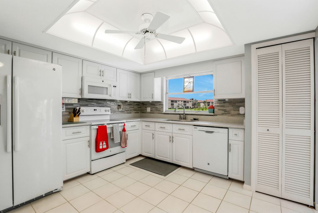 11640 Spinnaker Way, Fort Myers, FL 33908