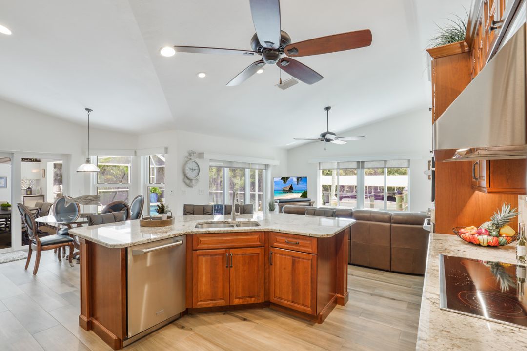 2356 Coral Point Dr, Cape Coral, FL 33990