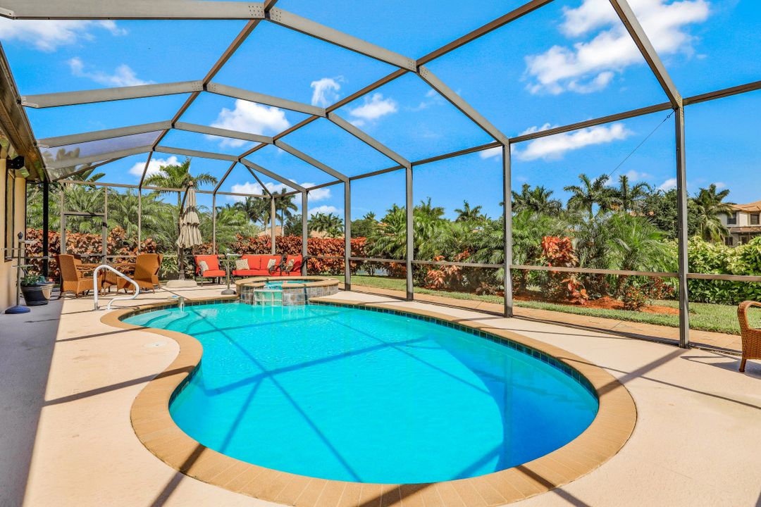 3830 Treasure Cove Cir, Naples, FL 34114