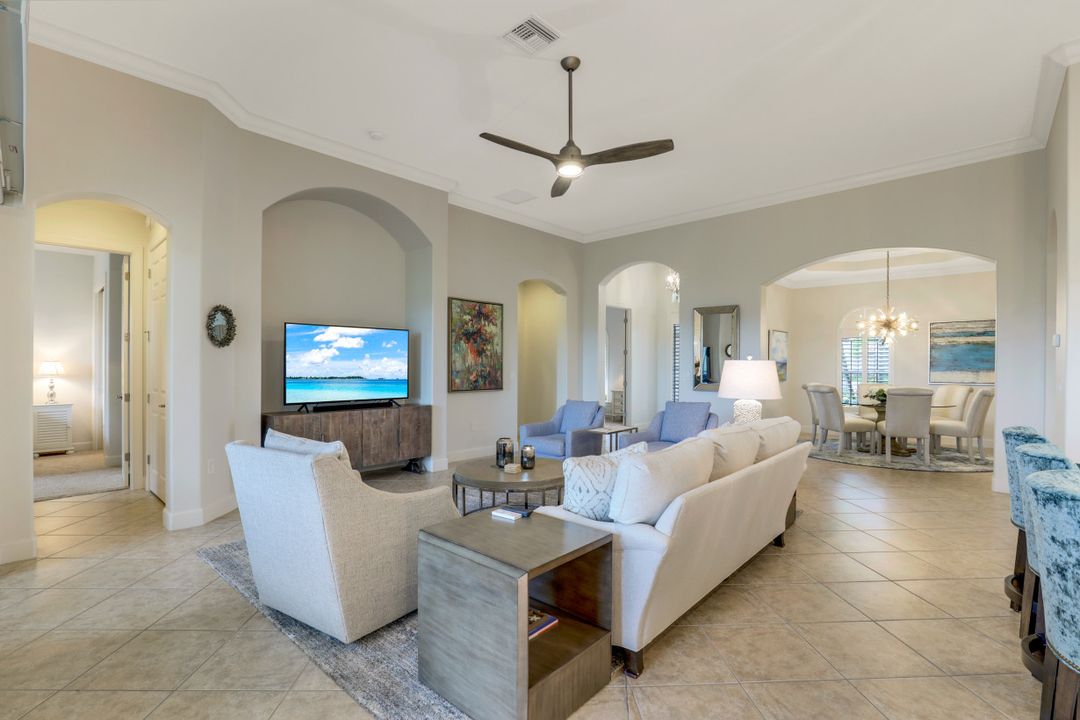 9765 Nickel Ridge Cir, Naples, FL 34120