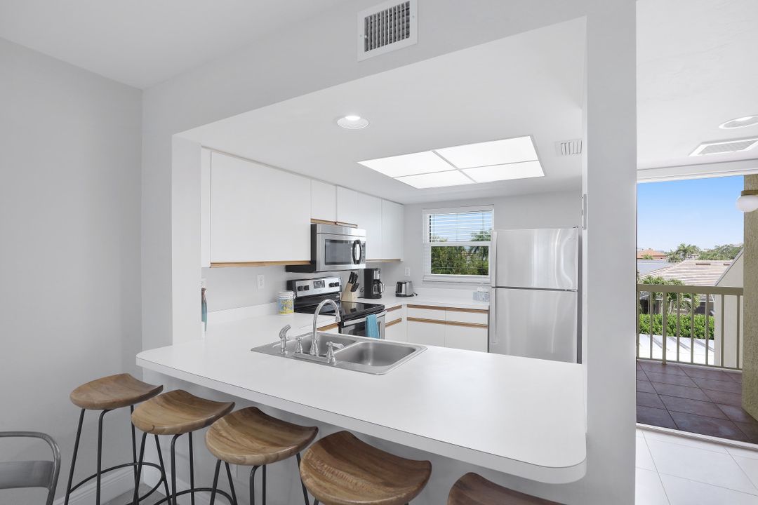 861 S Collier Blvd #303, Marco Island, FL 34145