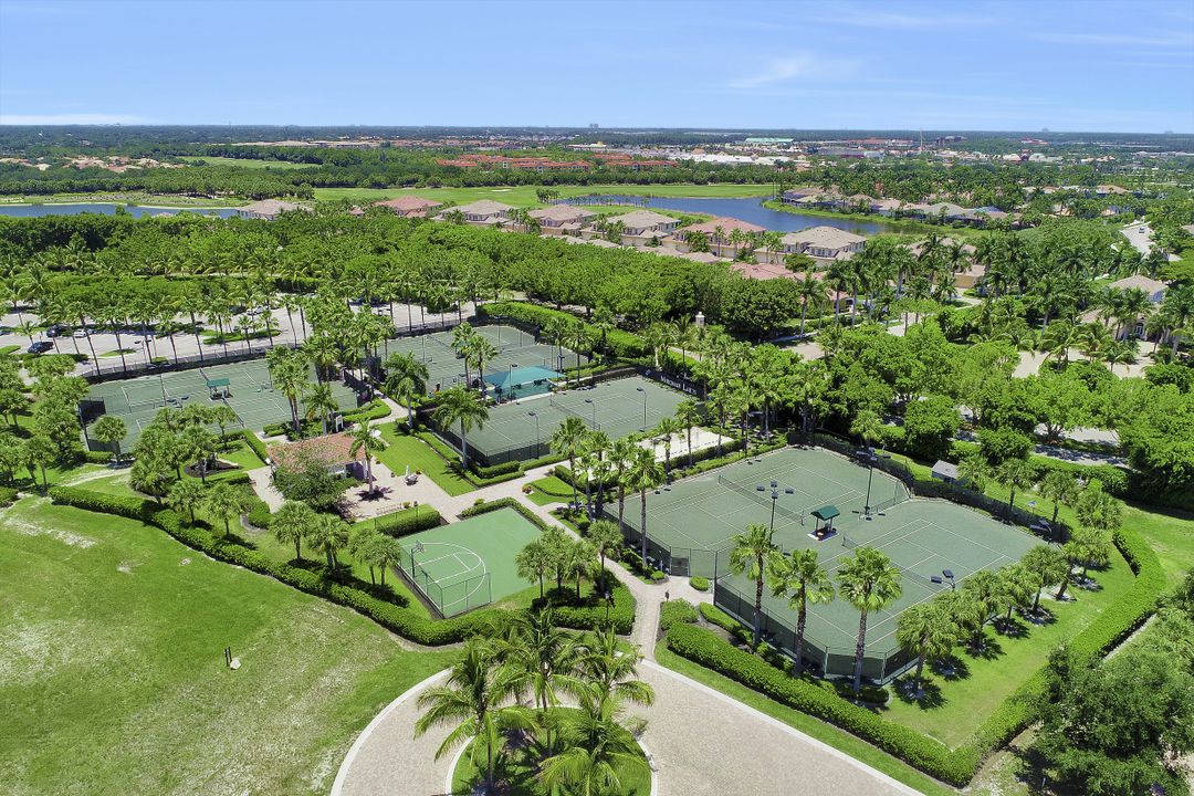 10560 Marino Ct #104, Miromar Lakes, FL 33913