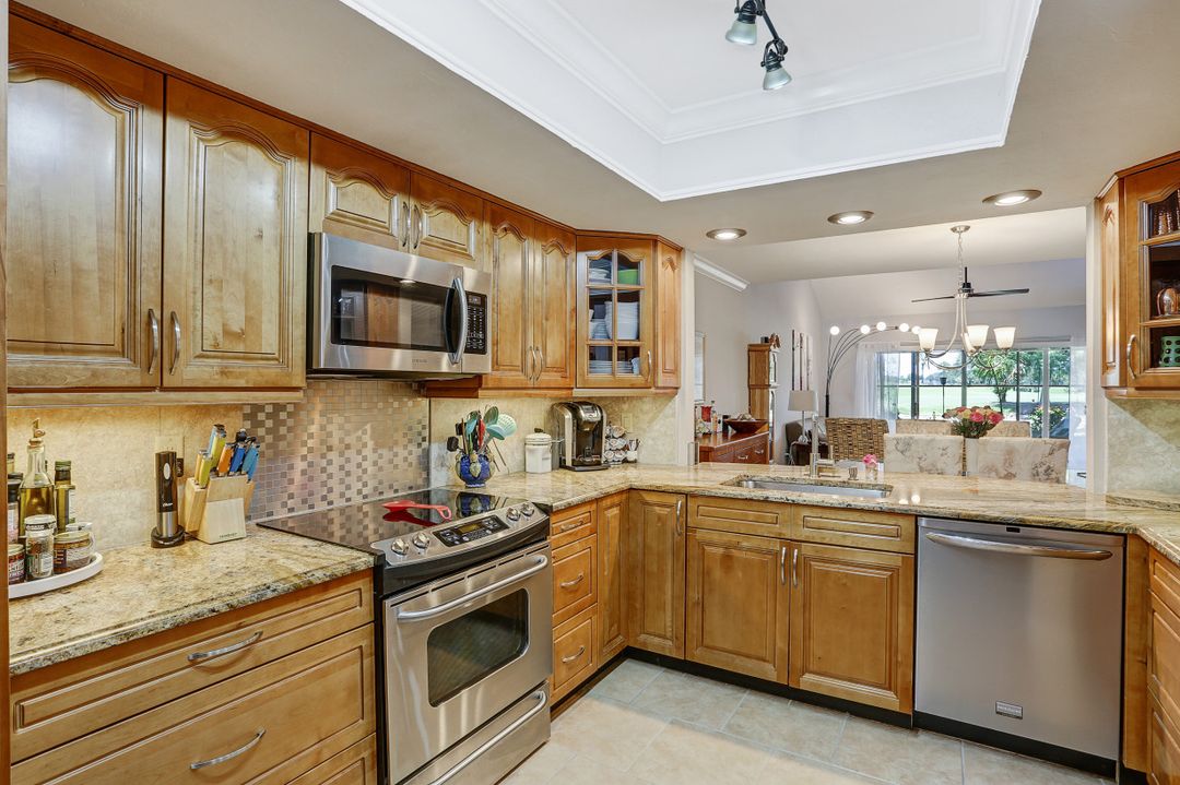 19631 Lost Creek Dr, Estero, FL 33967