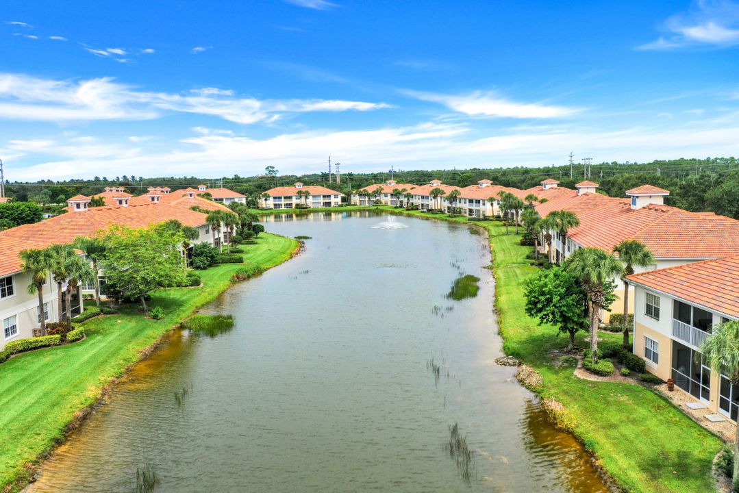 3065 Driftwood Way #4202, Naples, FL 34109