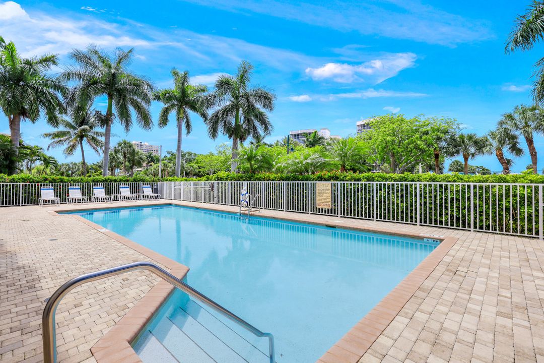 1061 S Collier Blvd #303, Marco Island, FL 34145