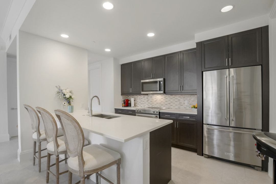 1035 3rd Ave S #203, Naples, FL 34102