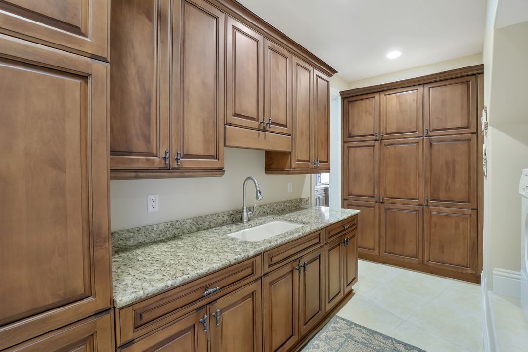 1404 Butterfield Ct, Marco Island, FL 34145