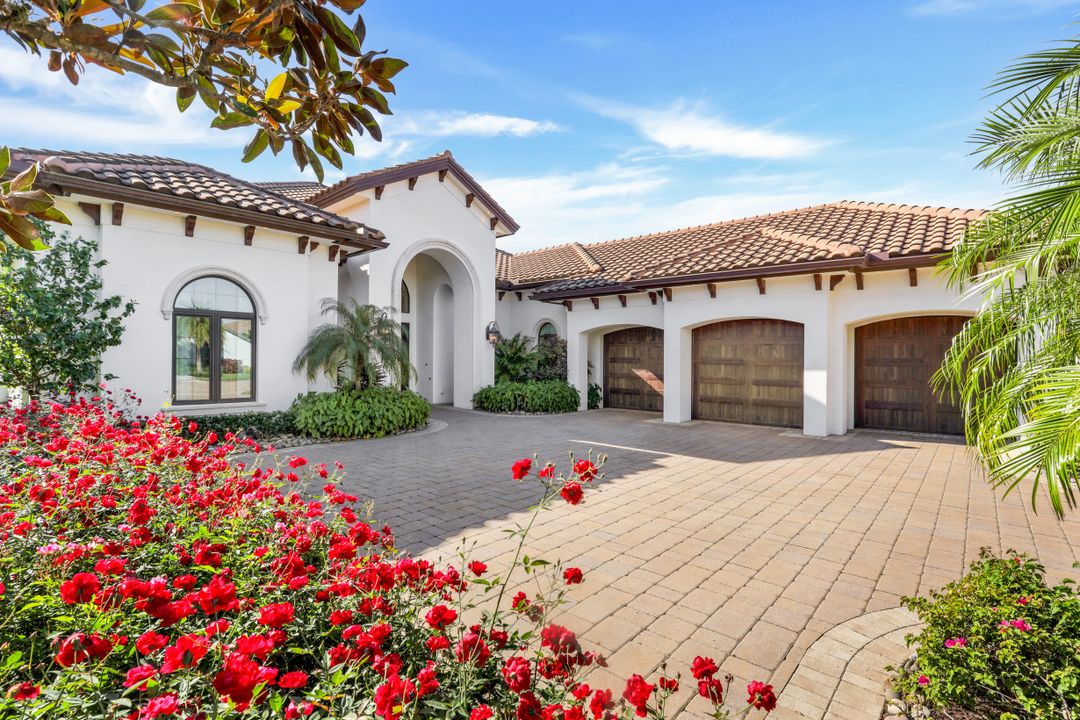 16462 Seneca Way, Naples, FL 34110