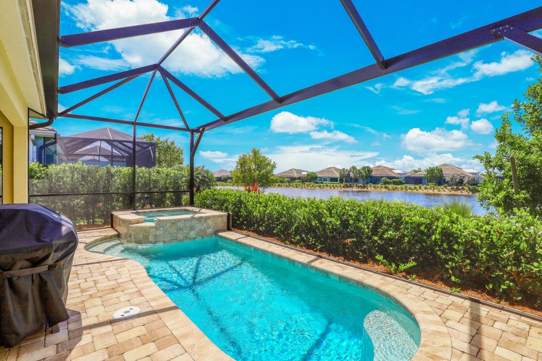 5662 Elbow Ave, Naples, FL 34112