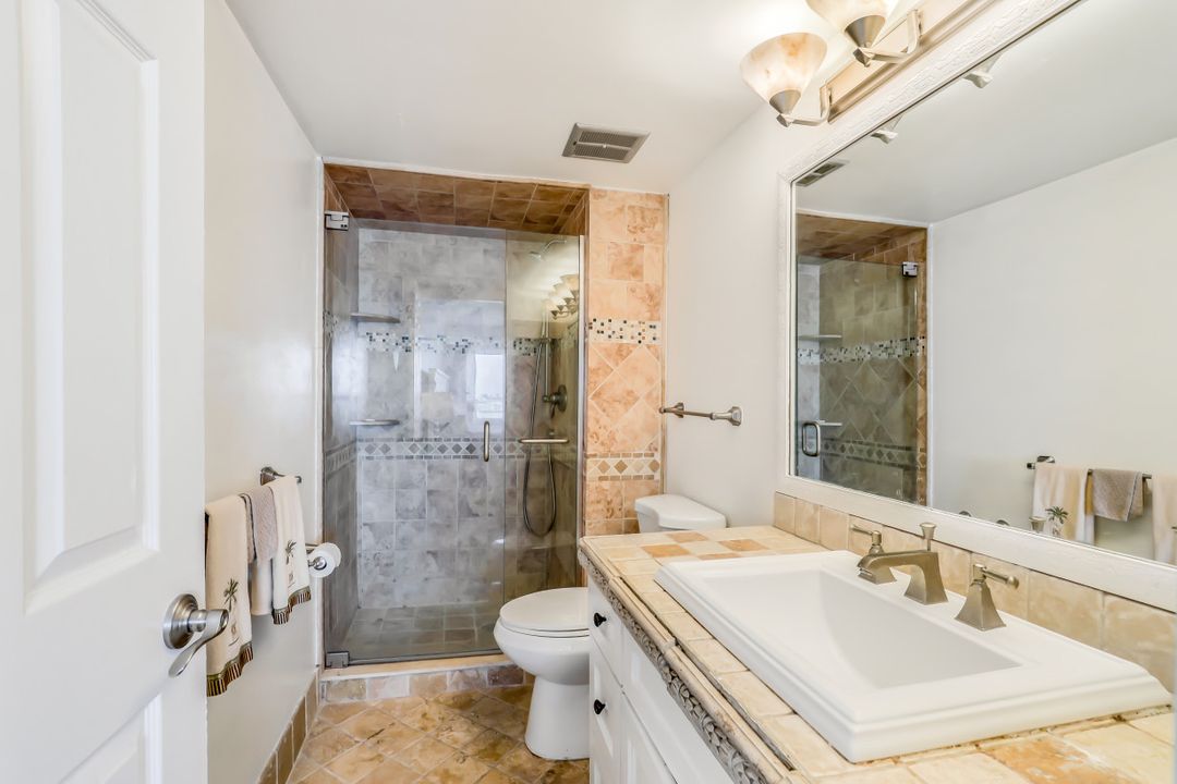 3420 Gulf Shore Blvd N #31, Naples, FL 34103