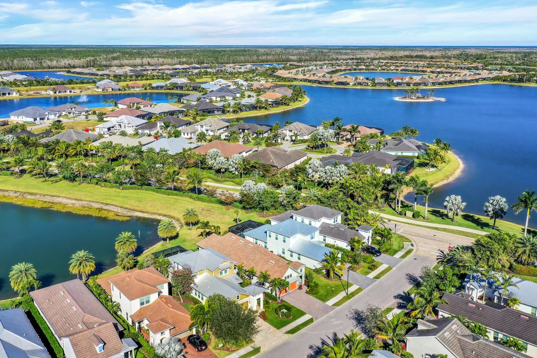 14167 Nautica Ct, Naples, FL 34114