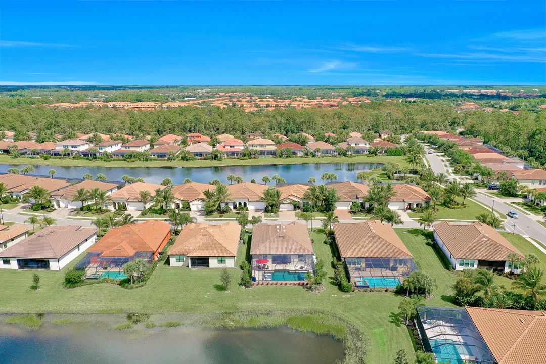 4580 Tamarind Way, Naples, FL 34119