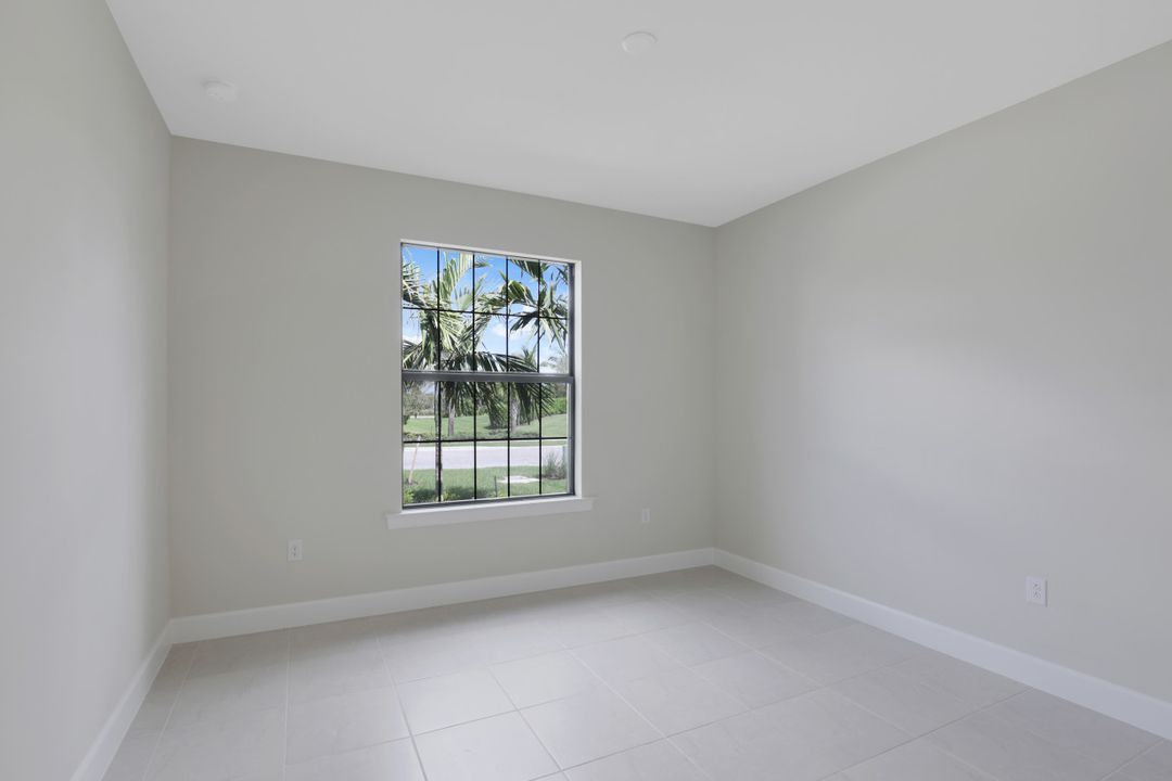 19080 Marquesa Dr, Fort Myers, FL 33913