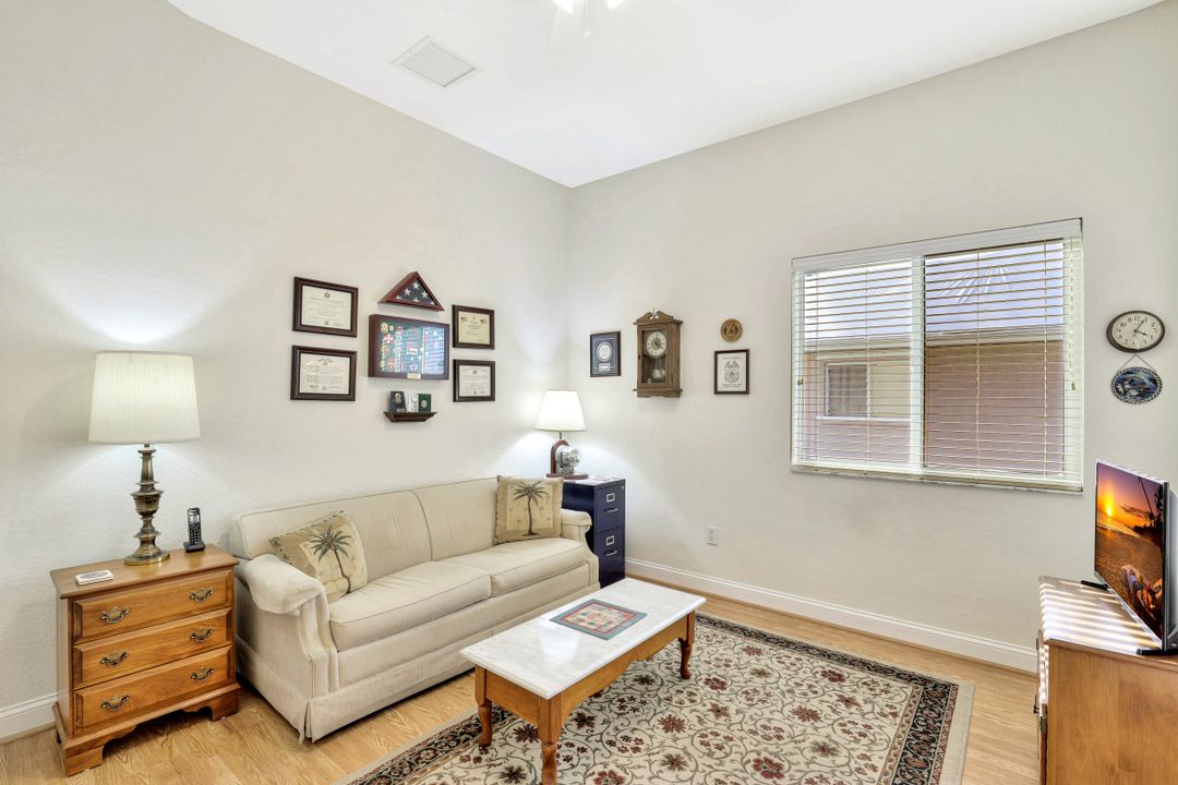 2709 SW 37th St, Cape Coral, FL 33914