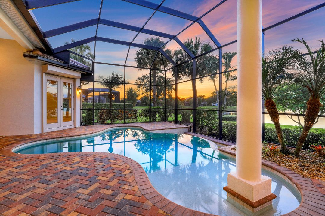 2046 Imperial Cir, Naples, FL 34110