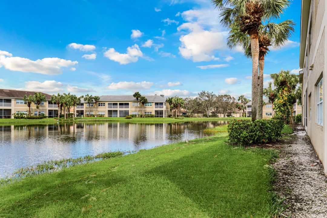 12065 Summergate Cir #202, Fort Myers, FL 33913