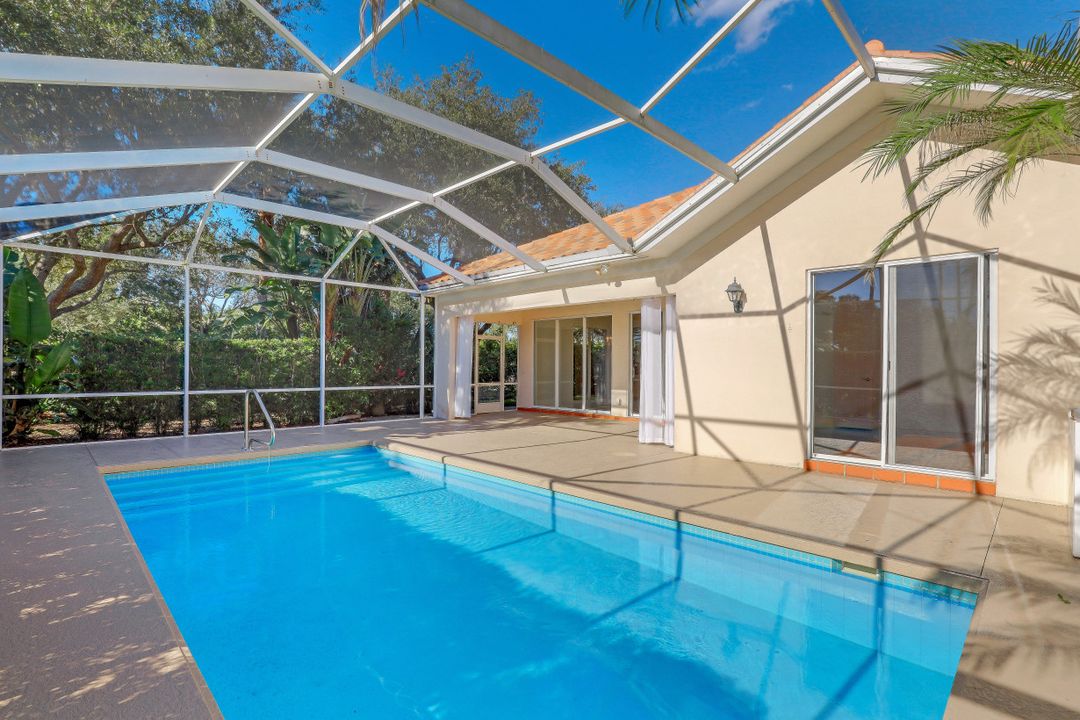 3400 Donoso Ct, Naples, FL 34109