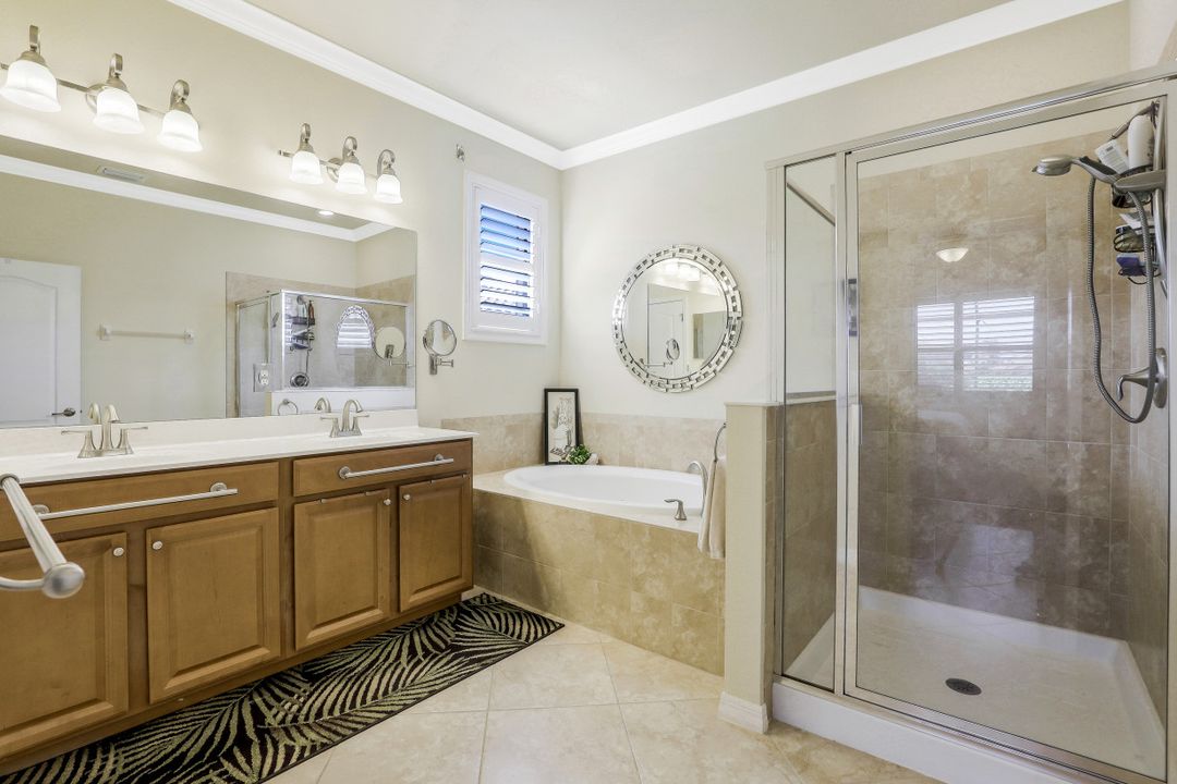 3830 Treasure Cove Cir, Naples, FL 34114