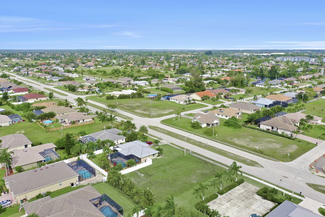 1616 Beach Pkwy W, Cape Coral, FL 33914