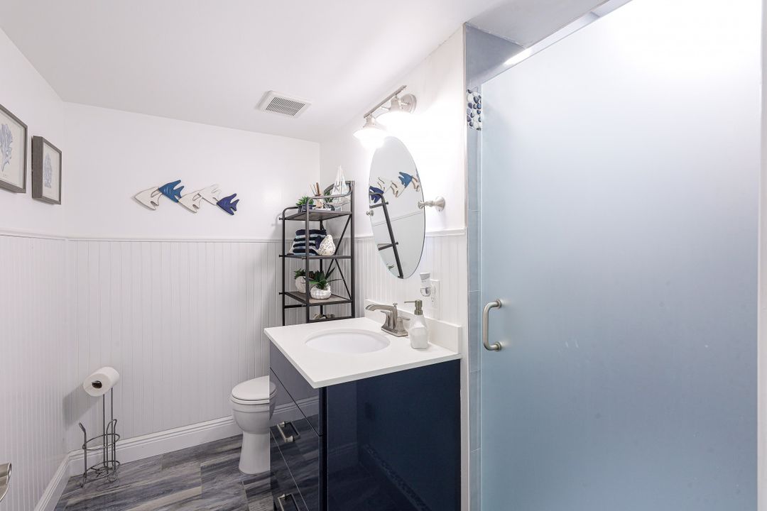 1 Bluebill Ave #803, Naples, FL 34108