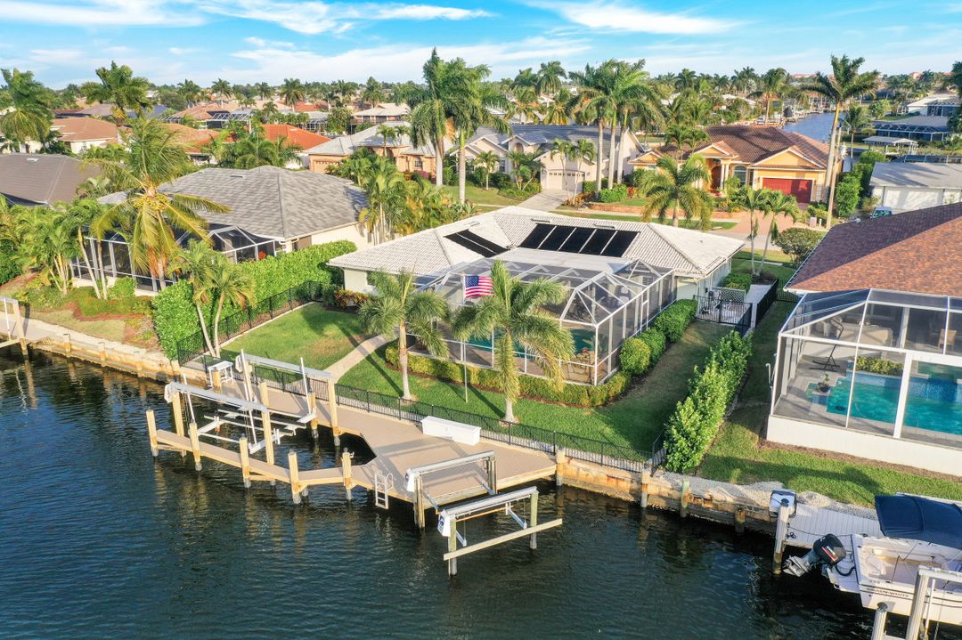 1552 Buccaneer Ct, Marco Island, FL 34145
