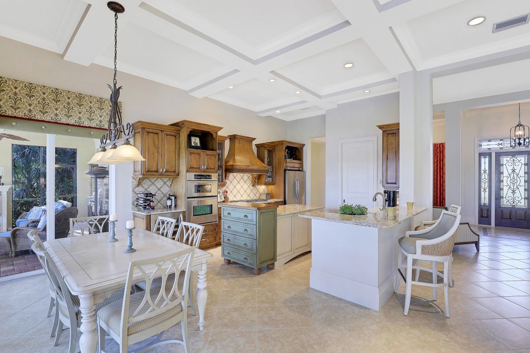 3740 Mossy Oak Dr, Fort Myers, FL 33905