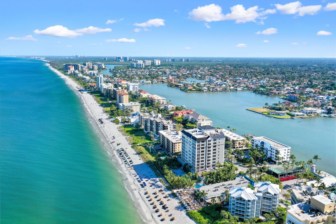 9235 Gulf Shore Dr #501, Naples, FL 34108