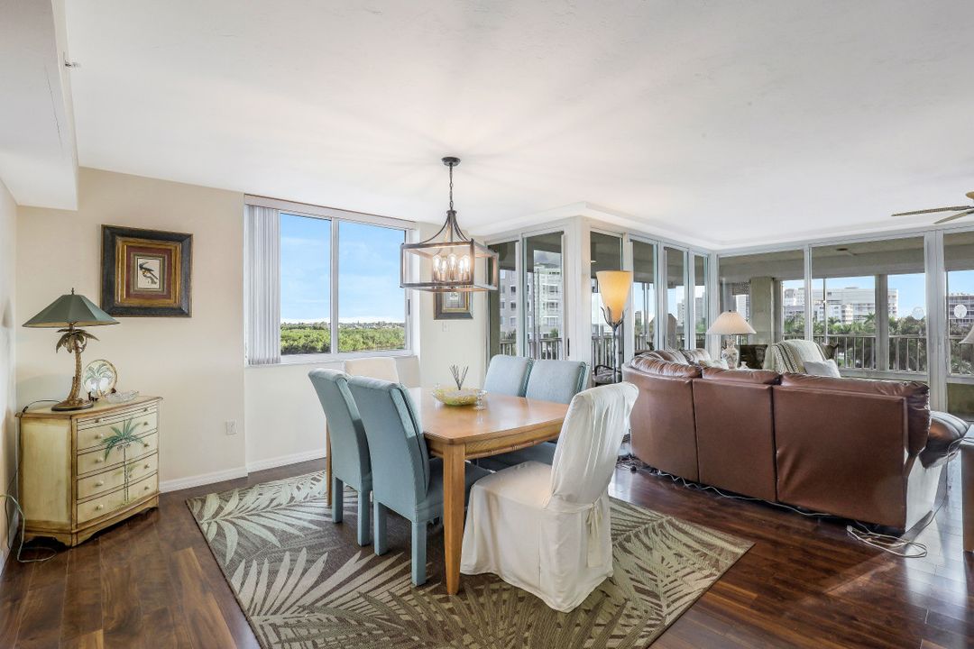 21 Bluebill Ave #401, Naples, FL 34108