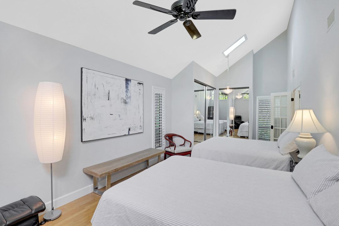 1269 Solana Rd #E-3, Naples, FL 34103