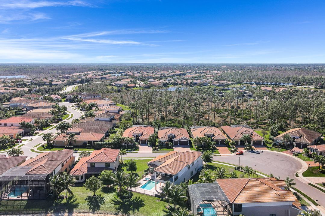 3025 Cinnamon Bay Cir, Naples, FL 34119