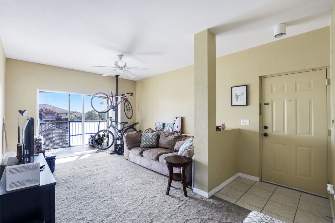 6321 Aragon Way #306, Fort Myers, FL 33966