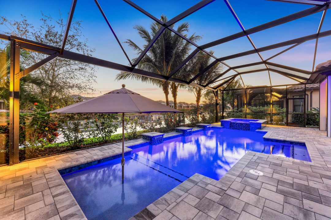 3274 Belon Ln, Naples, FL 34114